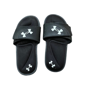 EUC Under‎ Armor Slides size 2
